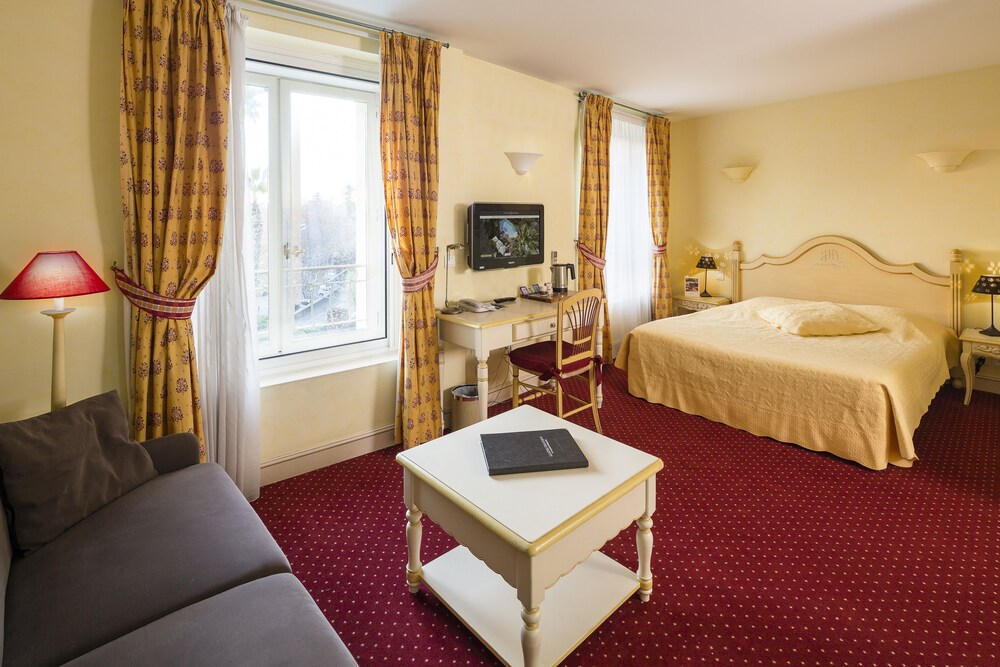 Guestroom