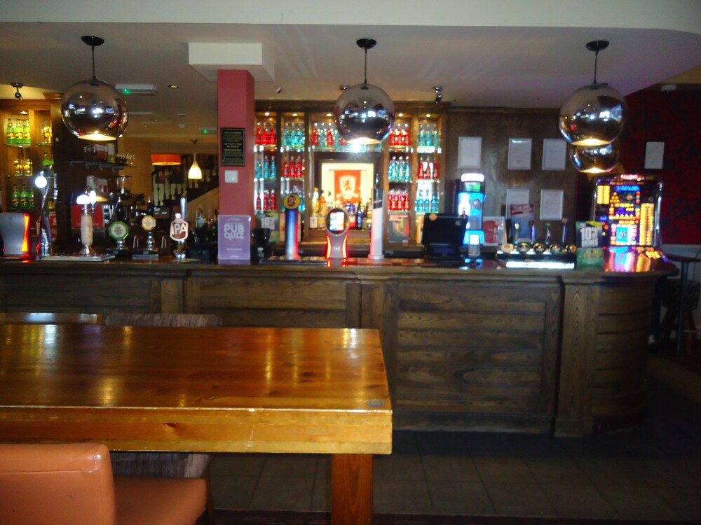 Hotel Bar