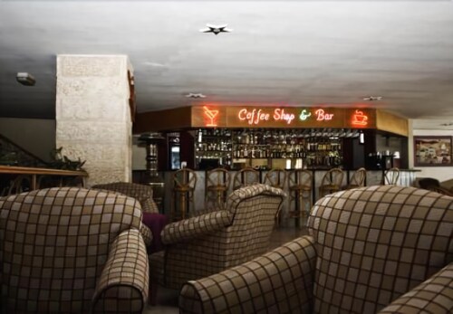 Hotel Bar