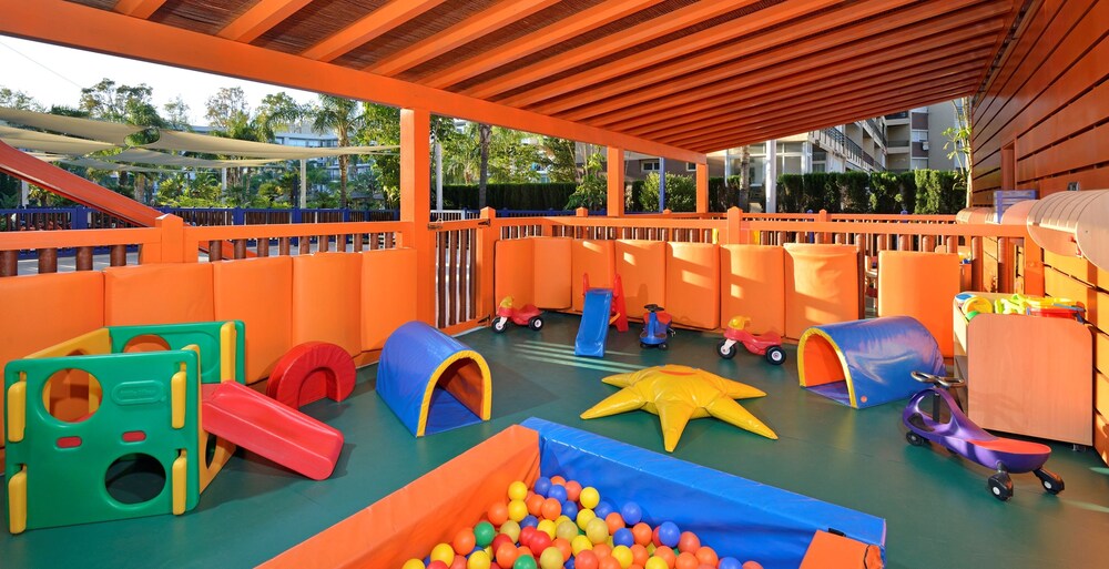 Childrens Play Area - Indoor