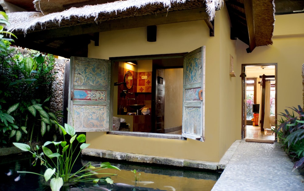 Hotel Entrance