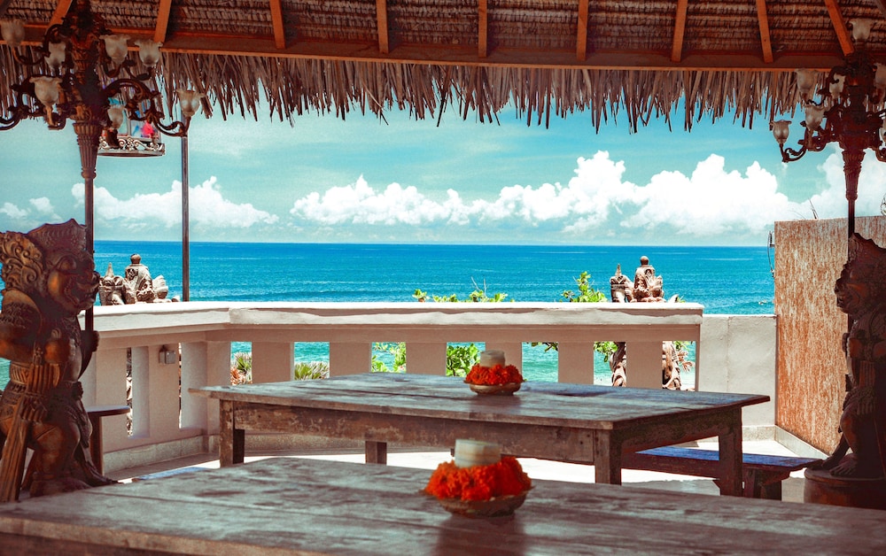 Beach/Ocean View