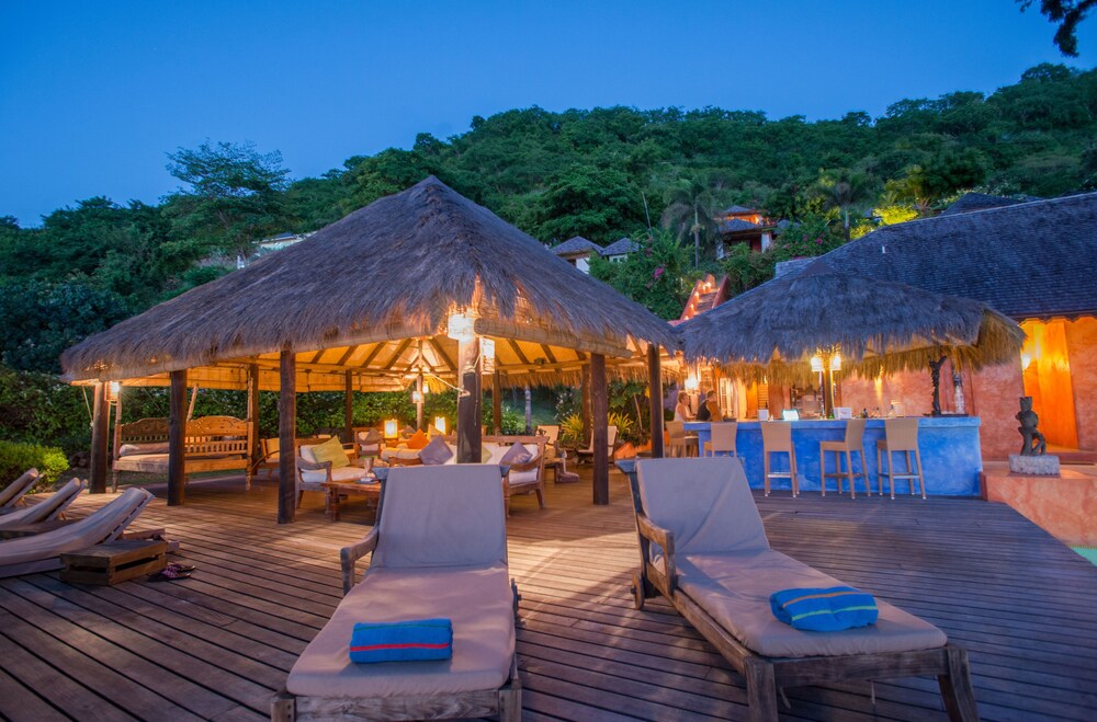 Hotel Lounge