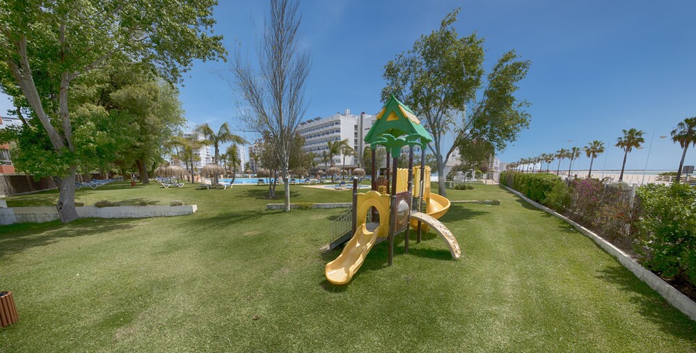 Childrens Play Area - Outdoor
