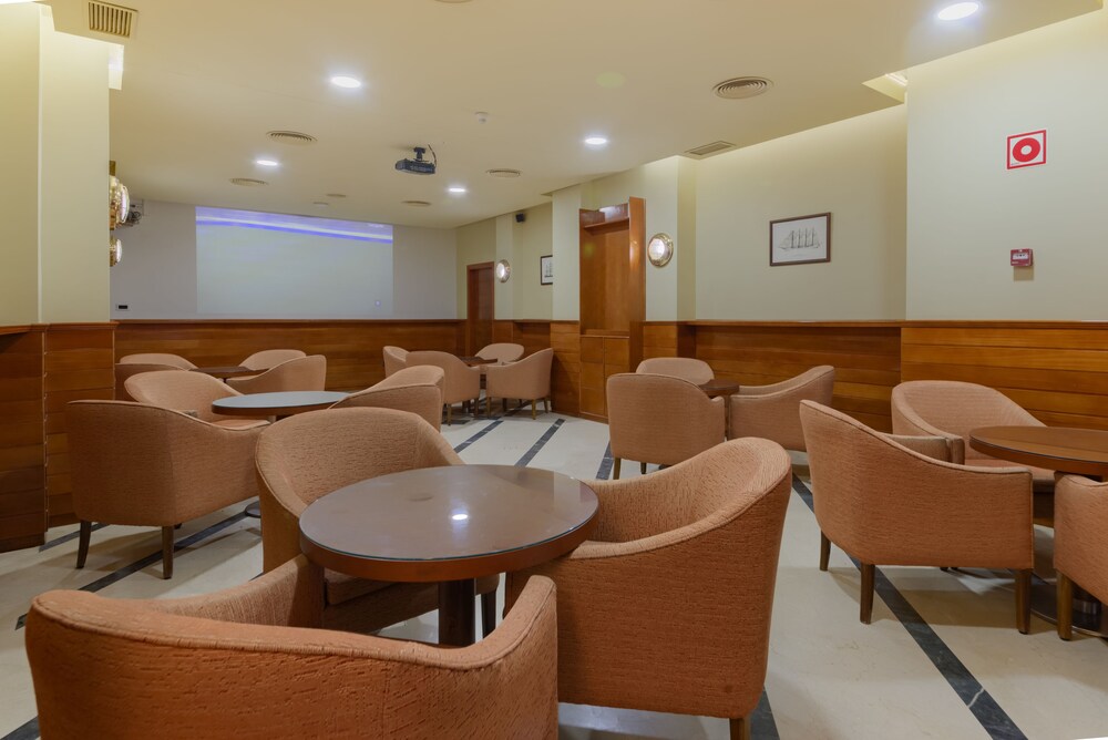 Hotel Bar
