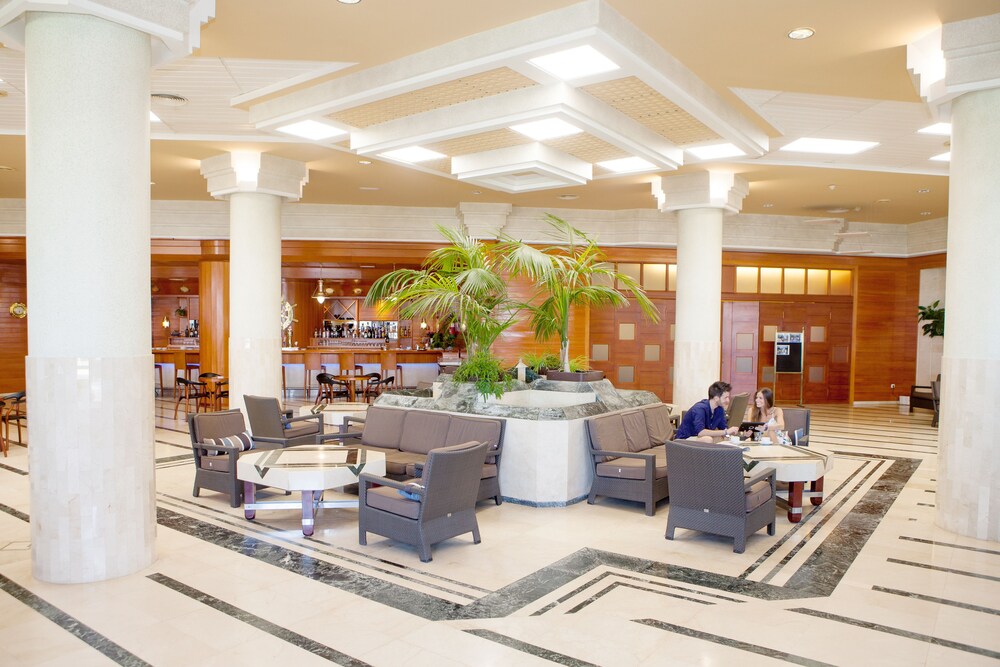 Hotel Bar