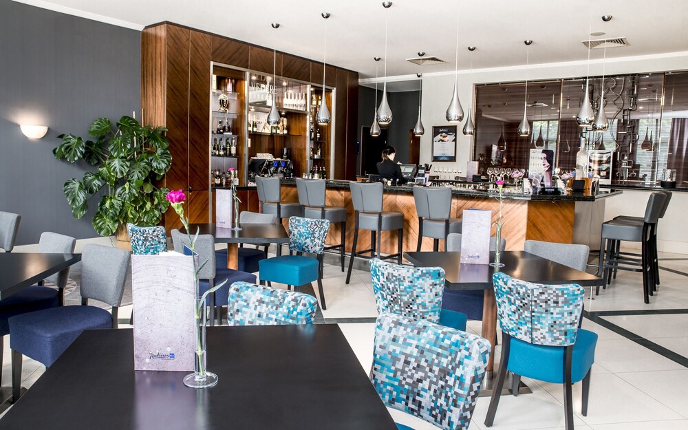 Hotel Bar