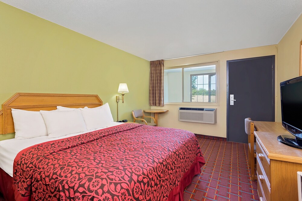 Guestroom View