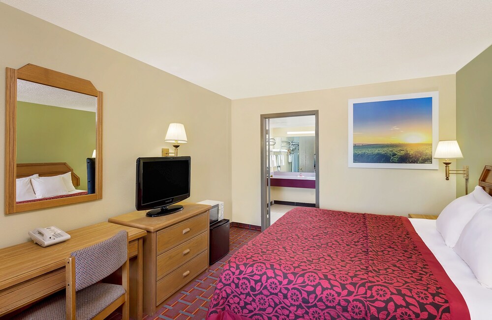 Guestroom View
