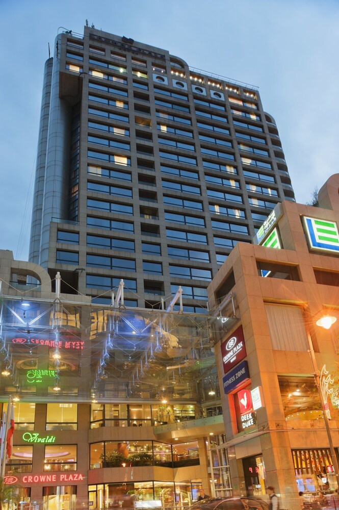 Hotel Front - Evening/Night