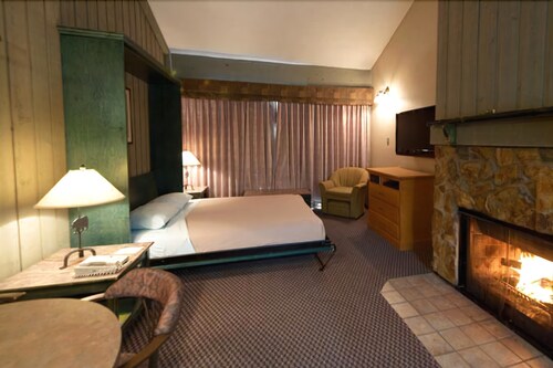 Loft in Lodge - Guestroom