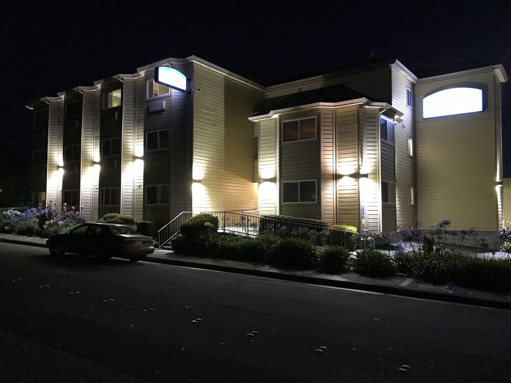 Hotel Front - Evening/Night