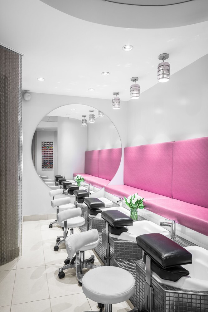 Nail Salon