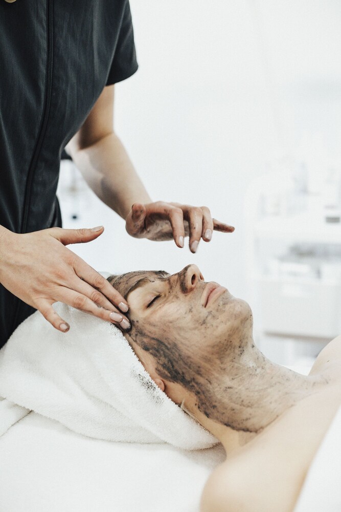 Facial