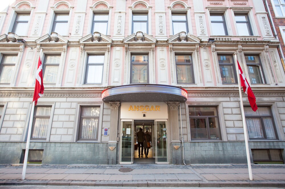 Hotellets facade