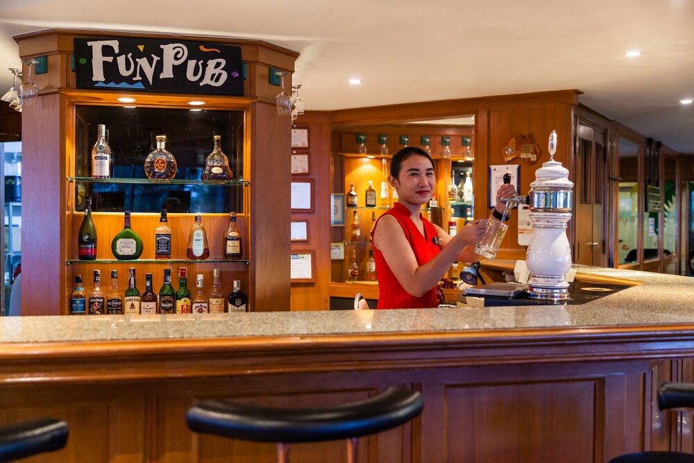 Hotel Bar