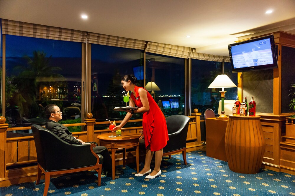 Hotel Bar