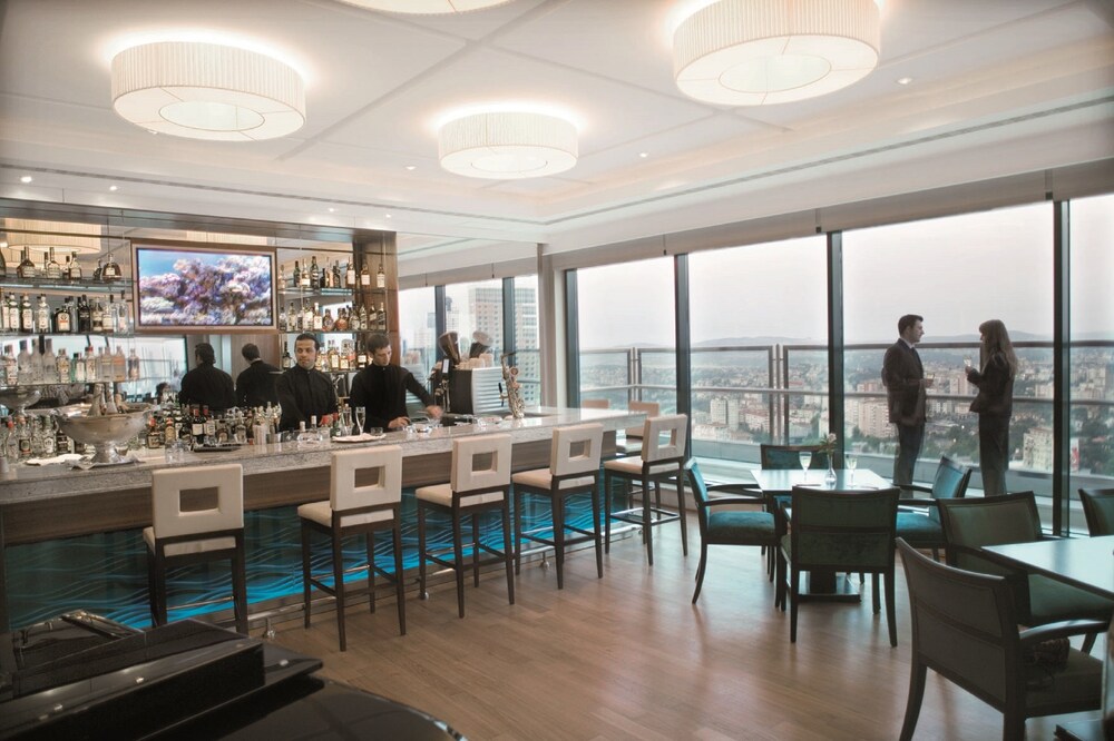 Hotel Lounge