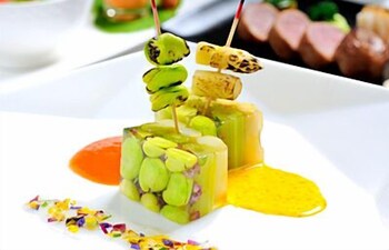 อาหารและเครื่องดื่ม