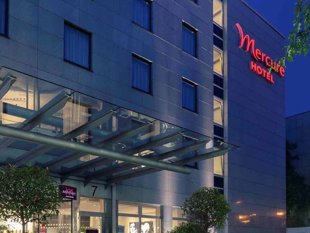 Hotel Front