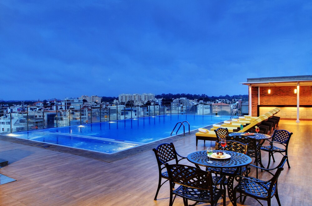 Rooftop Pool