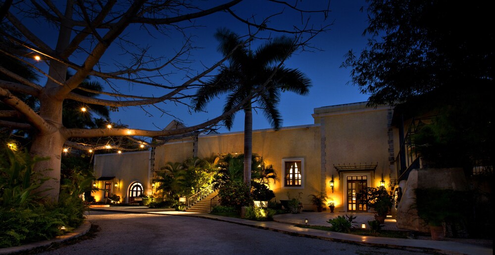 Hotel Front