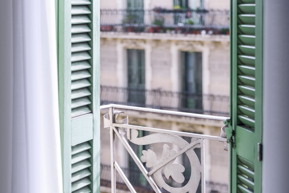 Guestroom View