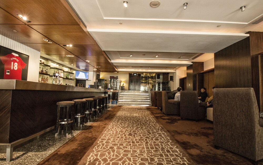 Hotel Bar