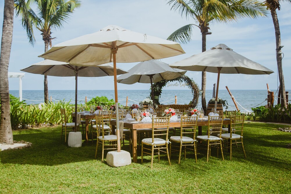 Outdoor Banquet Area