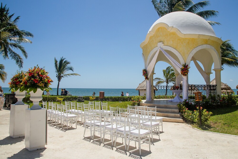 Outdoor Wedding Area