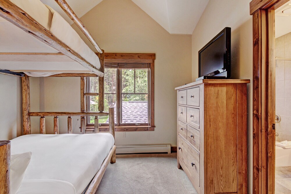 Townhome, 3 Bedrooms - Guestroom