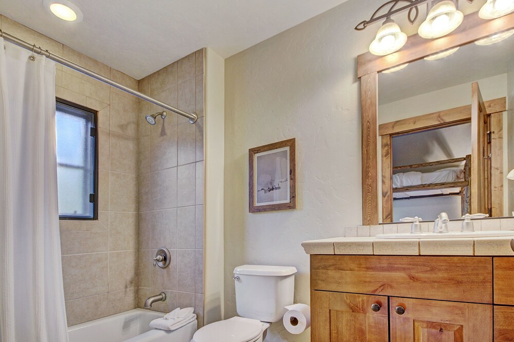 Townhome, 3 Bedrooms - Bathroom