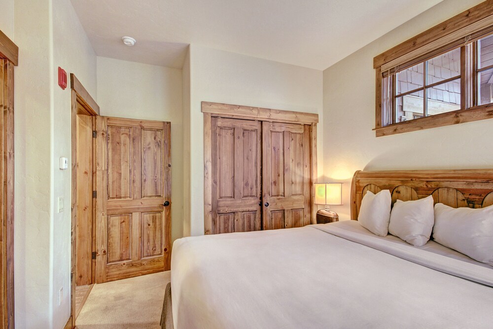 Townhome, 3 Bedrooms - Guestroom