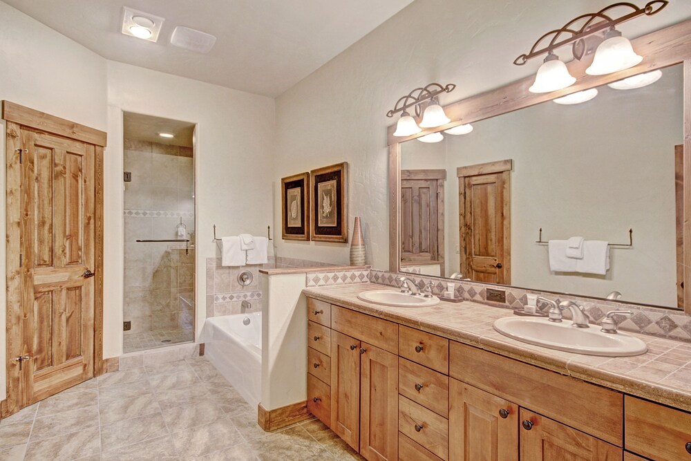 Townhome, 3 Bedrooms - Bathroom