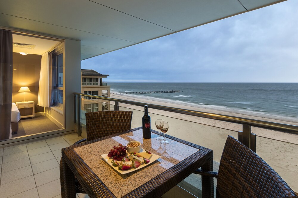 Two Bedroom Ocean View - Balcony