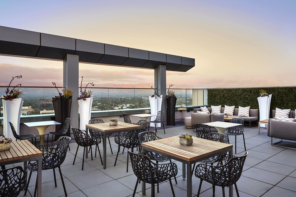 Executive Lounge