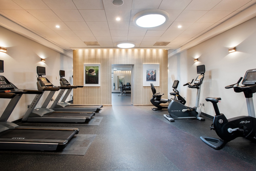 Fitness facility, Magnolia Hotel Houston, A Tribute Portfolio Hotel