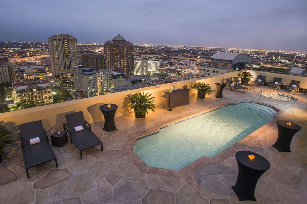 Rooftop Pool