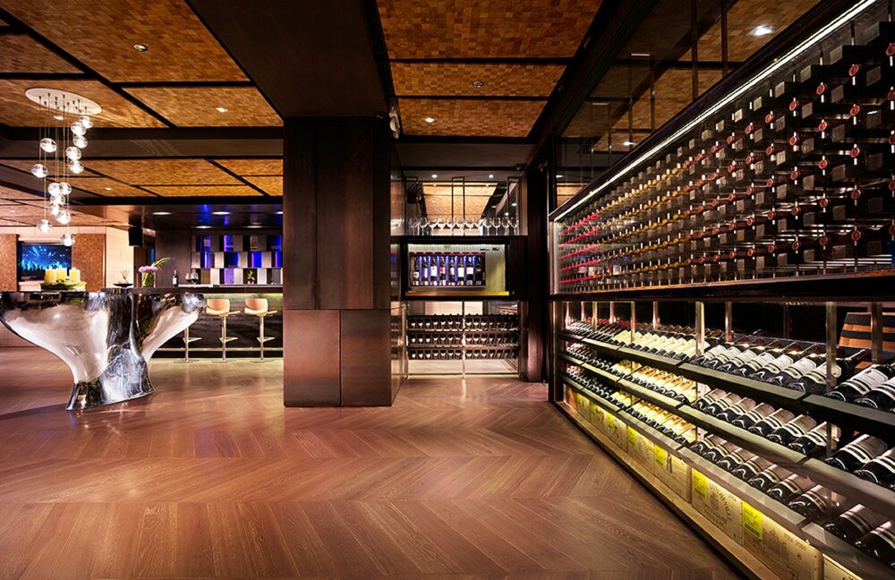 Hotel Bar