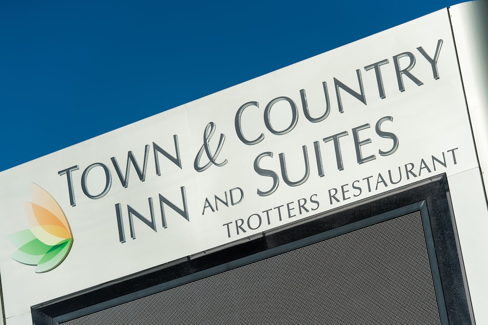 Town Country Inn and Suites  2018 Room Prices from  100  Deals