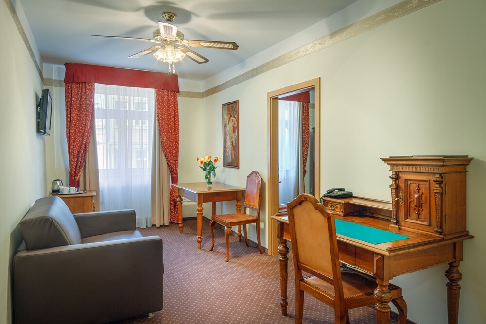Guestroom