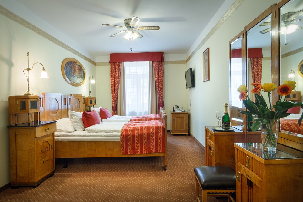 Guestroom