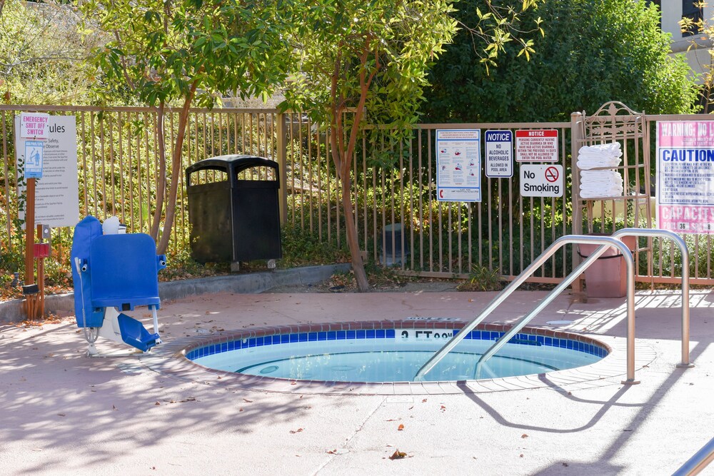 Childrens Pool