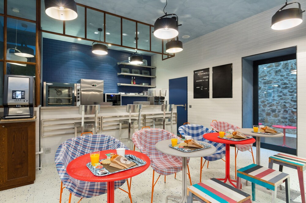 Food court, Hôtel OZZ By Happyculture