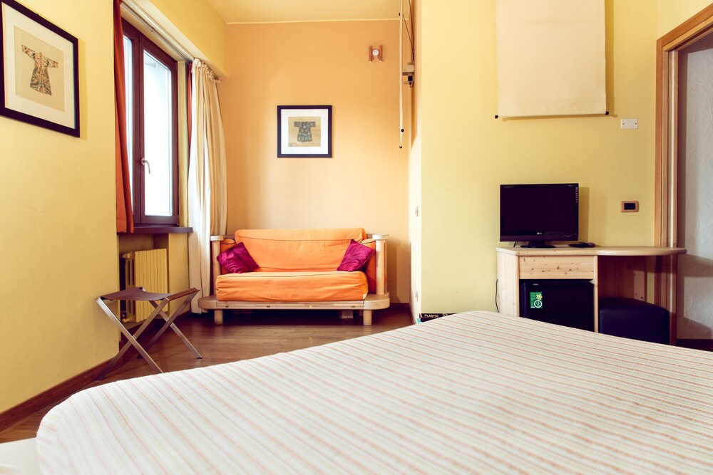 Guestroom