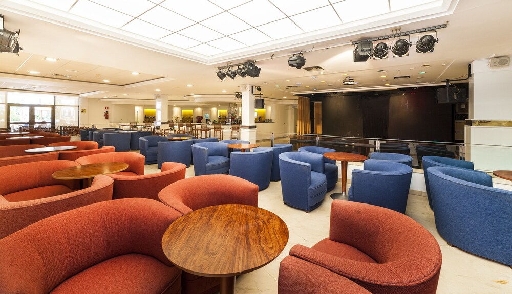 Hotel Lounge