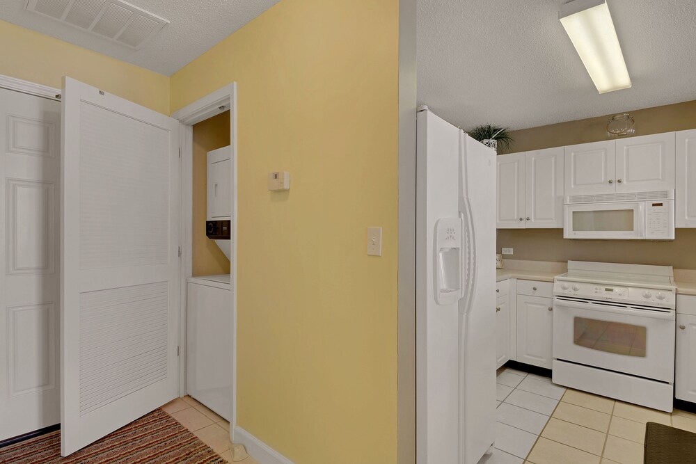 Condo, 2 Bedrooms, 2 Bathrooms, Sea View - In-Room Amenity