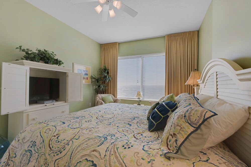 Condo, 2 Bedrooms, 2 Bathrooms, Sea View - Guestroom