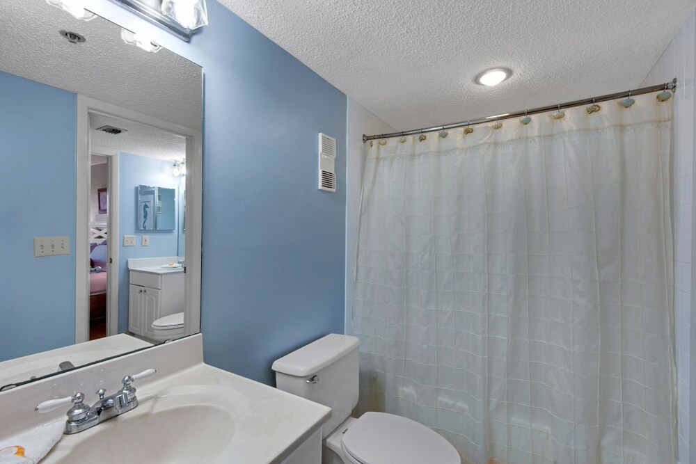 Condo, 1 Bedroom, 1.5 Bathroom, Sea Facing - Bathroom
