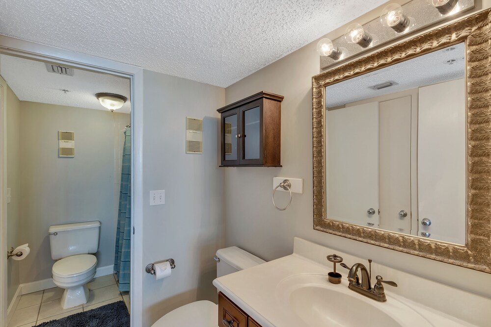 Condo, 1 Bedroom, 1.5 Bathroom, Sea View - Bathroom